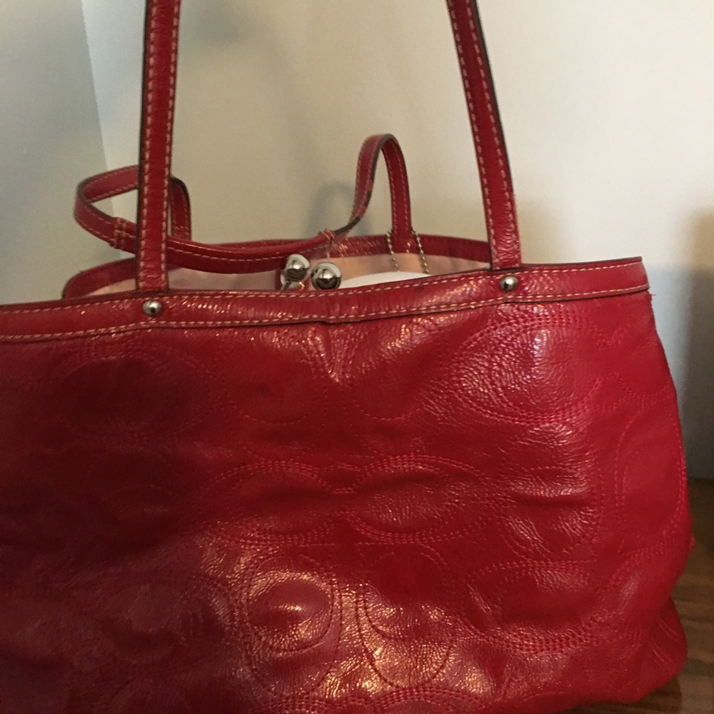 Red coach purse - Picture 2 of 3